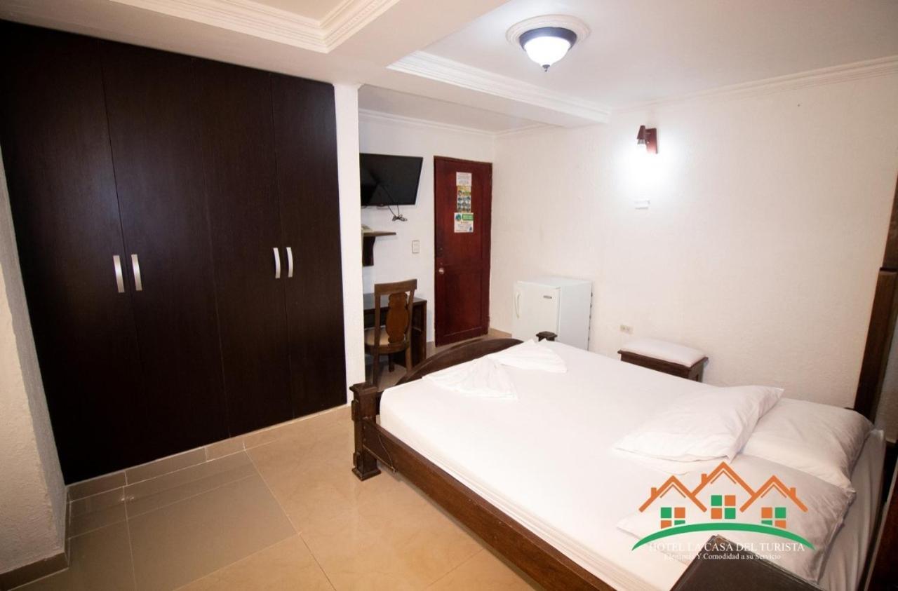 Hotel La Casa Del Turista Cartagena Exterior photo